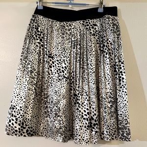 Animal Print Pleated Skirt